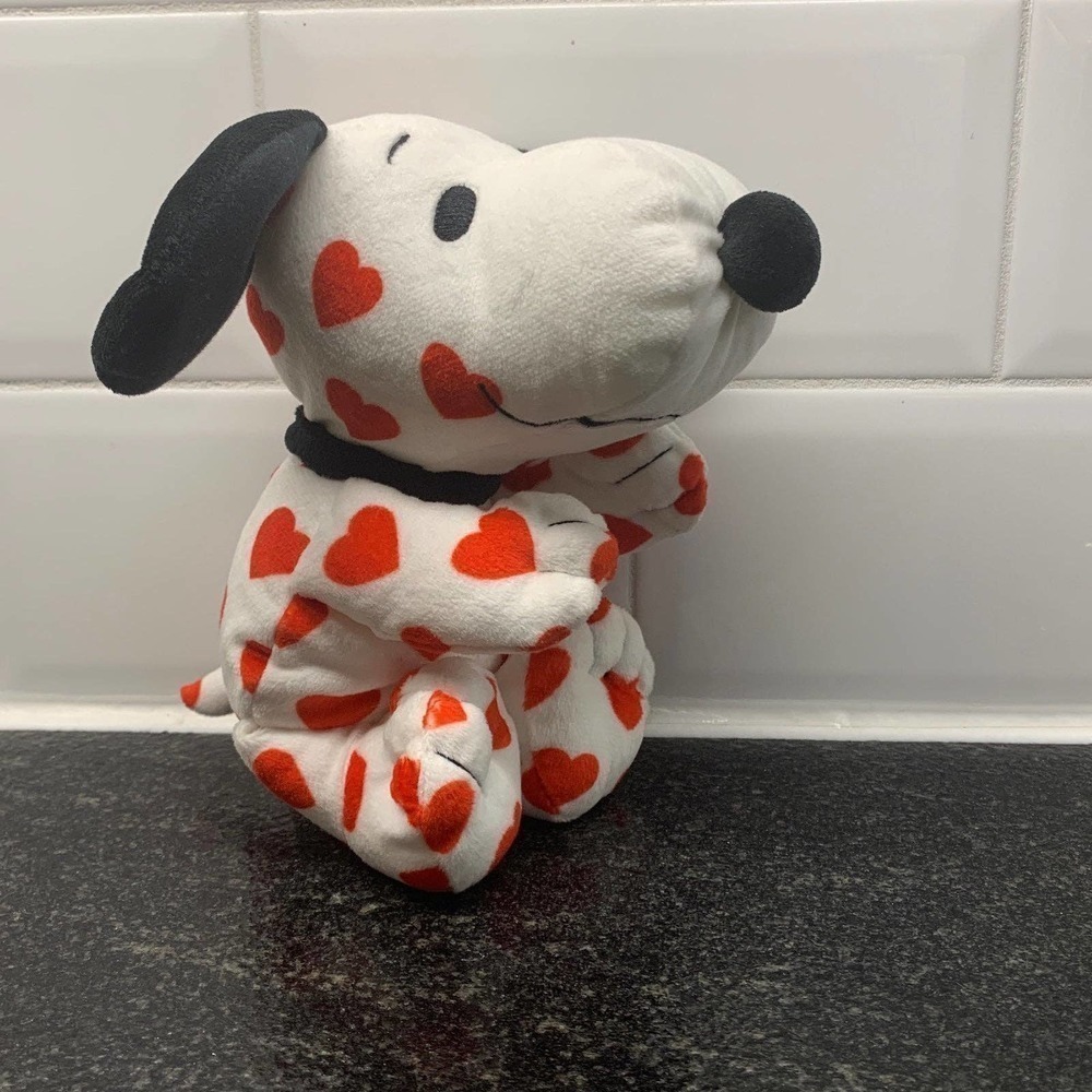 Snoopy King Of Hearts Peanuts